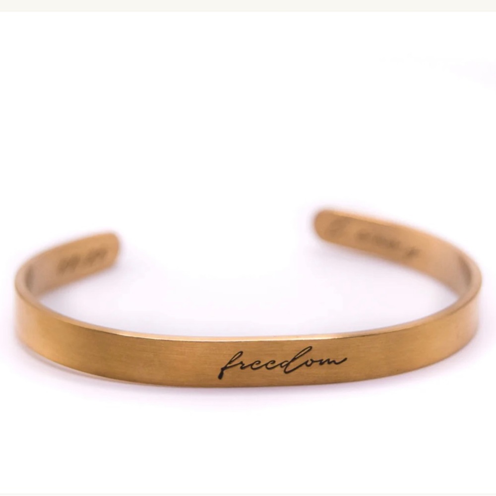Noble Venture anthem bracelet rose gold freedom